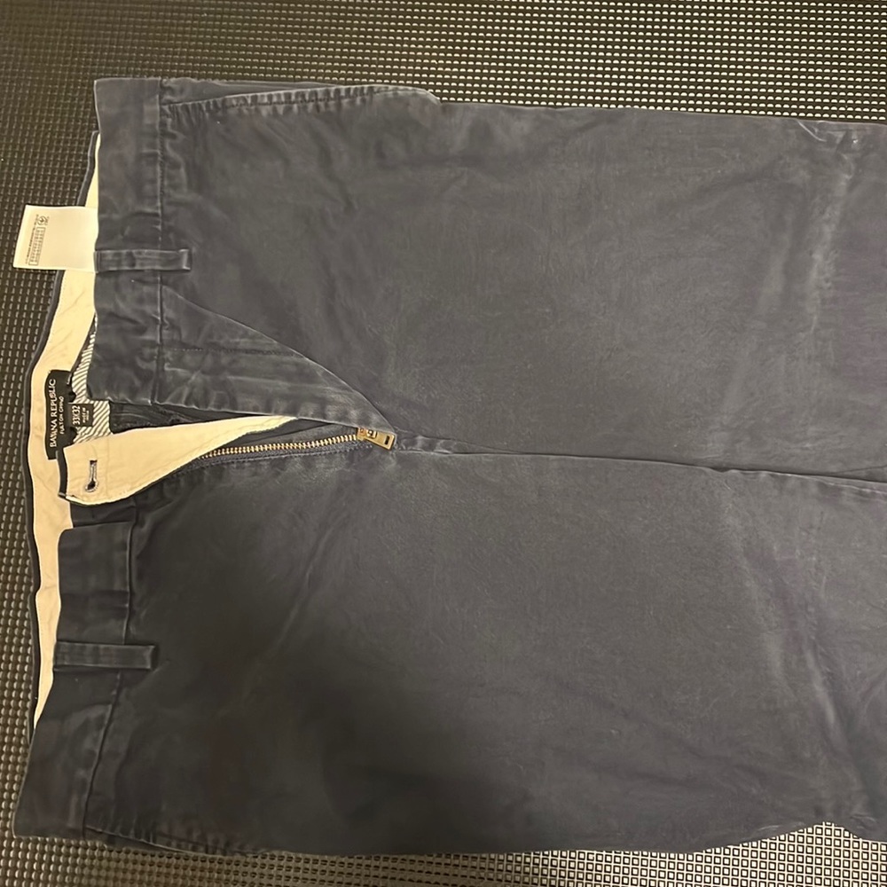Banana Republic Navy Chinos 33x32